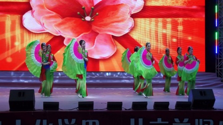 舞蹈：《春满人间》（201876 哈尔滨道里区河柏社区舞蹈队在哈尔滨市人民广场演出  录制：言顺）