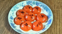 西红柿这样做太好吃了，不炒不煮，咬一口满嘴留香，做法还超简单