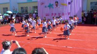 泥溪镇中心幼儿园2018年六一汇演 幼儿舞蹈  红旗飘飘