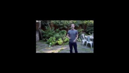 比尔盖茨: 看了扎克伯格挑战冰桶的视频, 亲自动手设计挑战!