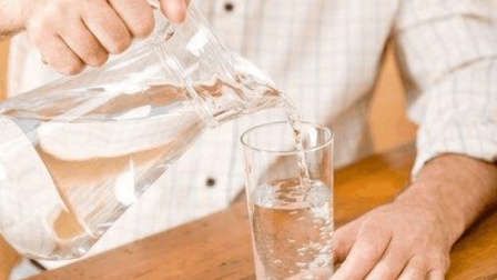 大家每天都喝水, 但是你知道如何正确的喝水吗? 现在知道还不晚, 学到赚到
