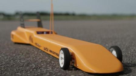 世界上最快的遥控车, 时速超过200公里, 你能驾驭它吗?