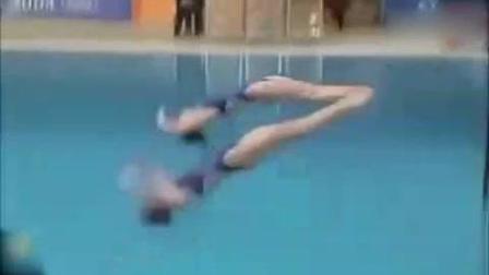 回忆经典: 雅典奥运会女子跳水3米板, 中国跳水两位女神, 外国人都被惊艳了!