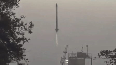 日本民企再次尝试发射火箭 升空4秒后坠地爆炸