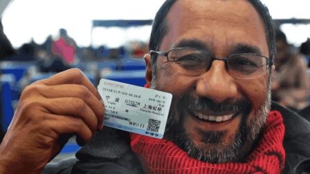 印度人在华旅游, 在节假日体验中国高铁感叹时: 我终于抢到票了!
