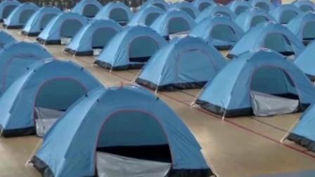 高校体育馆搭帐篷 为新生家长提供免费住宿