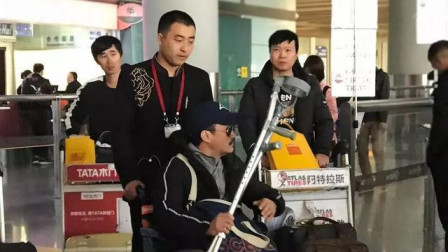 吴京坐轮椅现身机场被指卖人设，他霸气晒图实力反击质疑！