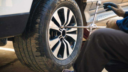 如果把汽车的轮胎装反了会发生什么呢，有危险吗？今天算长见识了