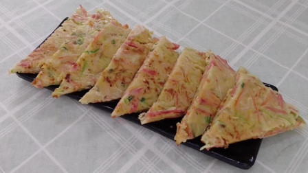 西葫芦鸡蛋饼，又叫角瓜饼，不用揉面，煎饼这个做法最简单