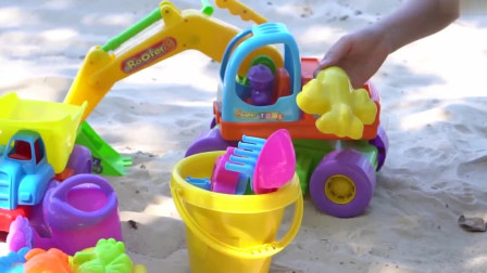 挖掘机_翻斗车_儿童沙滩玩具视频
