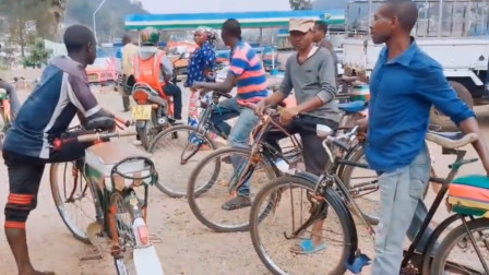安排上了！国产自行车在非洲摇身一变，成了“出租车”