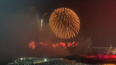 壮观！燃放16万发烟花，直击深圳国庆焰火大会