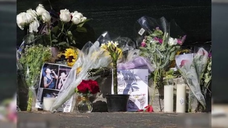 林肯公园主唱自缢身亡 歌迷在其住宅外献花悼念 170722