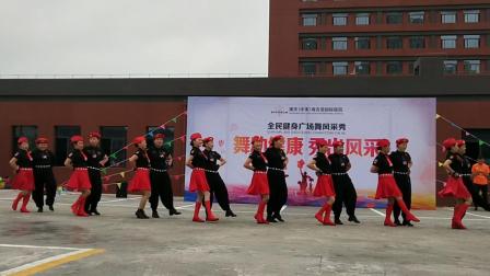 西永街道舞蹈队表演《歌唱新时代》
