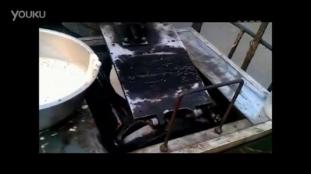滚筒式的蛋卷机 脆皮烤蛋卷机器价格 家用蛋卷机 制作蛋卷的机器13