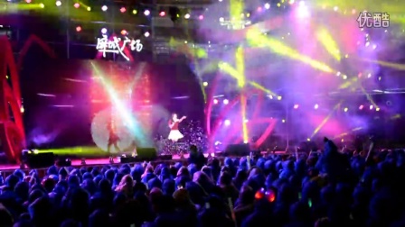 麻城广场中国好声音巅峰之夜演唱会   莉娃      