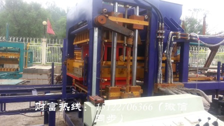 砖厂空心砖生产线天津砖机欧阳15122706366生产视频 新型水泥砖机设备  砖机视频