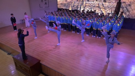 临颍县颍川学校第三届体育文化艺术节——七年级《黄河大合唱》