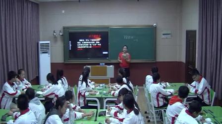 部编版九年级语文上册《5_我看》河南省周老师公开课教学视频(配课件教案)