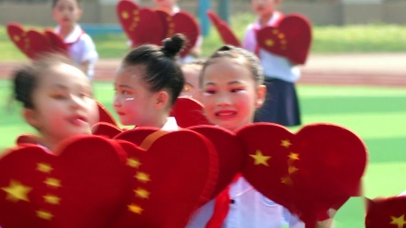 《舞动中国》岳塘区滴水湖学校一年级学生排舞表演