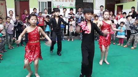 残疾人励志故事：无声世界的残疾儿童舞蹈