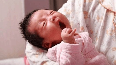 28岁孕妈怀胎十月产下“二郎神”, 看到出生的孩子后, 宝爸当场吓瘫