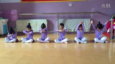 2016中国民族民间舞蹈考级一级二组《我的小小手》