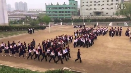 2016朝鲜游－－朝鲜高中生走方阵